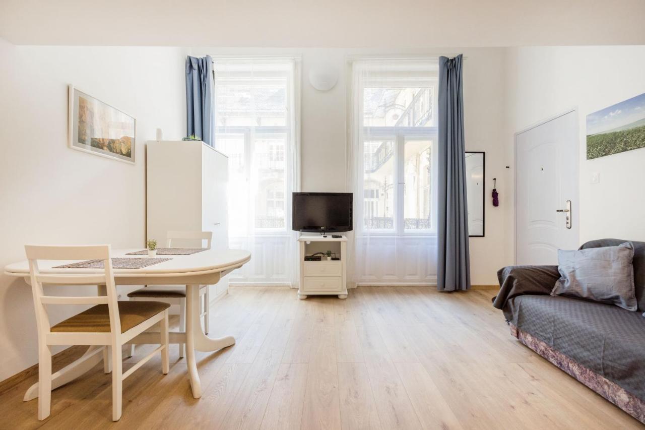 בודפשט V12 Apartments מראה חיצוני תמונה